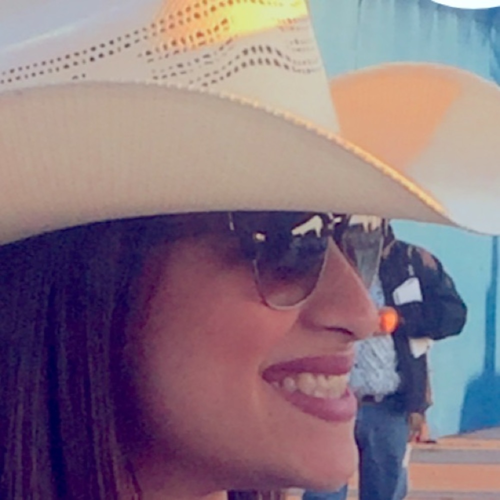 Meet your Posher, Eunice